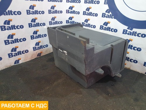 Ящик инструментальный (бардачок) левый