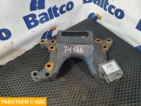 Кроншейн траверсы рамы правый